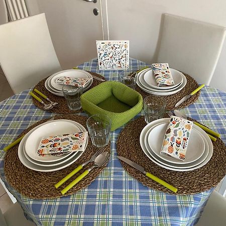 Pm 13A Via Tenente Devenuto Guest House Giovinazzo Bagian luar foto